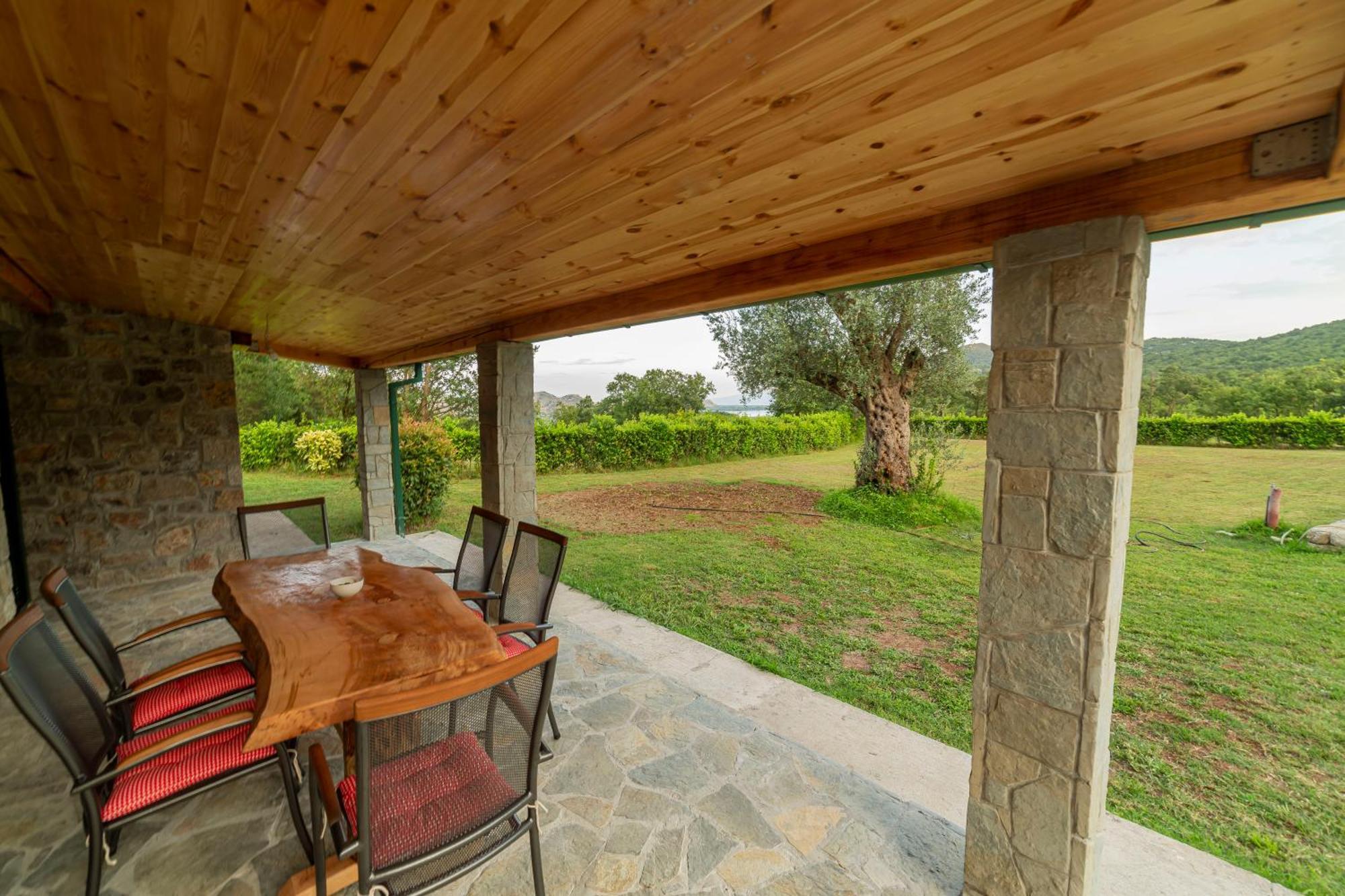 Rustic Montenegro Bridje Holiday home